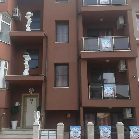 招待所 морската къща